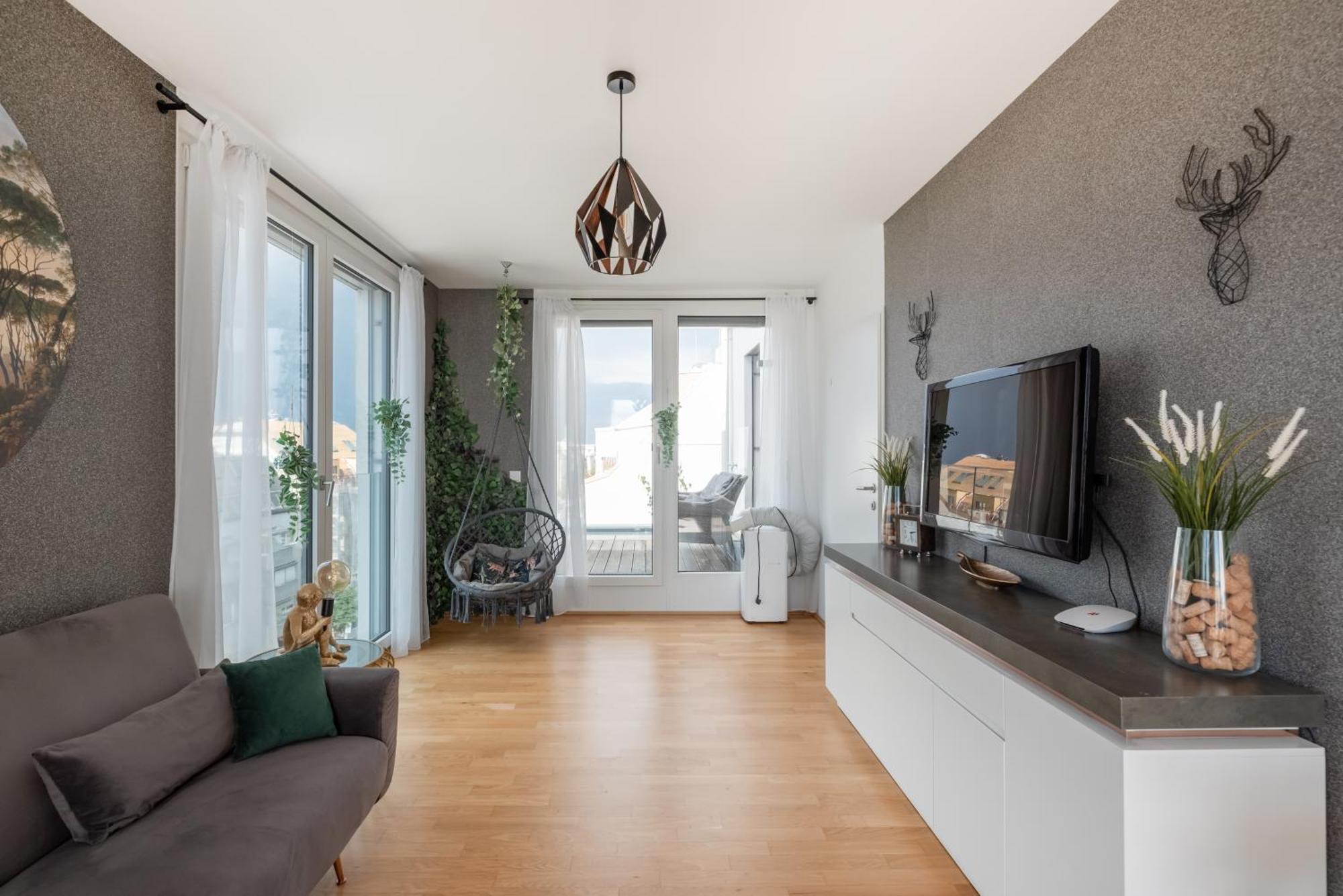 Appartement Mit Traumhafter Dachterrasse & Weitblick *